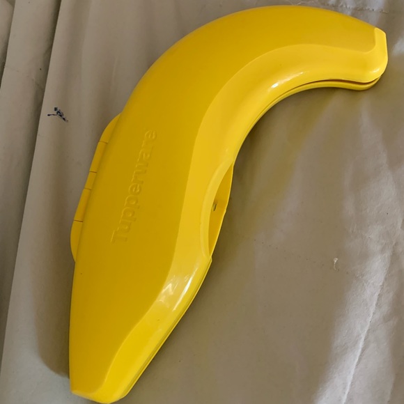Tupperware Kitchen Tupperware Banana Keeper Poshmark